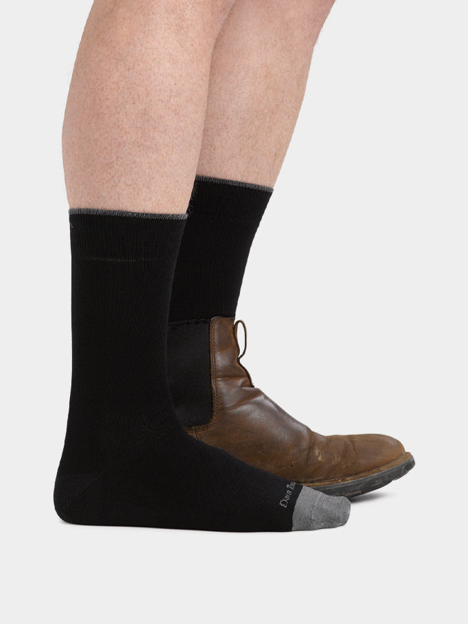 Darn Tough 6032 Men's Solid Crew Lightweight Lifestyle Socks