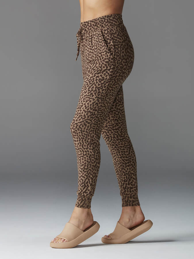 Tavi High Waisted Women's Fit Jogger - Desert Wild